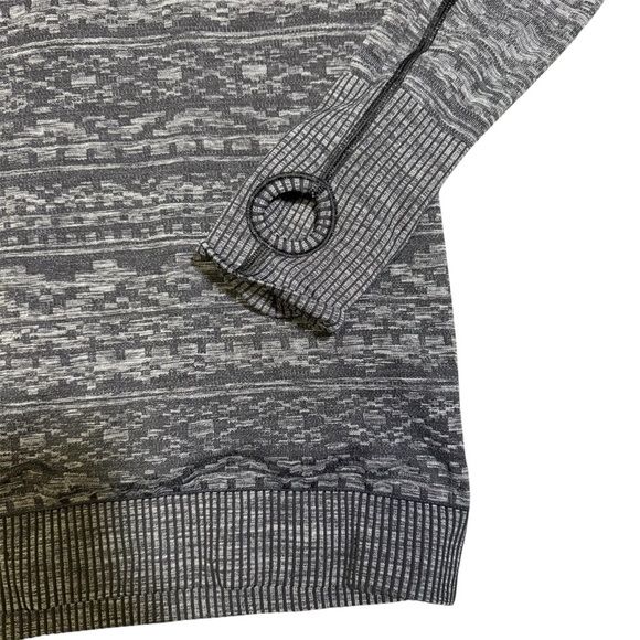 lululemon athletica Gray Patterned Long Sleeve Shirt - Picture 2 of 5